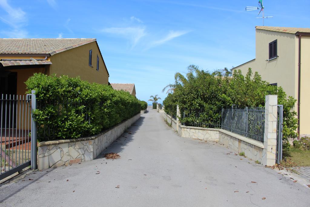 Casa Vacanze Roccella Beach Campofelice Di Roccella Buitenkant foto