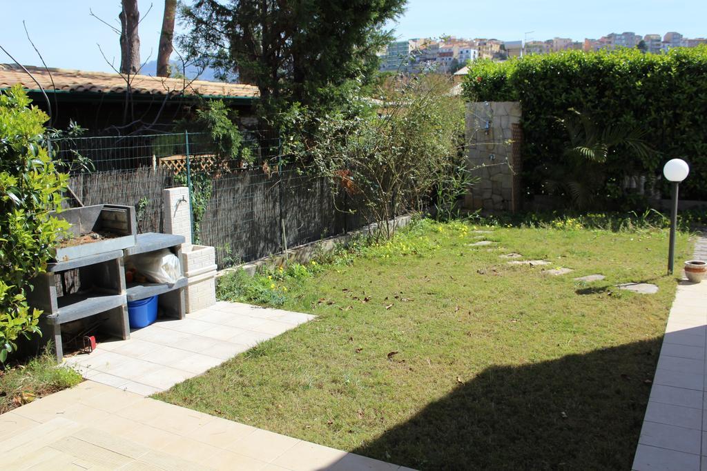 Casa Vacanze Roccella Beach Campofelice Di Roccella Buitenkant foto