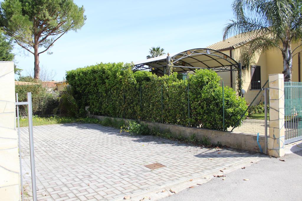 Casa Vacanze Roccella Beach Campofelice Di Roccella Buitenkant foto