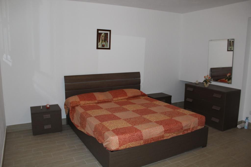 Casa Vacanze Roccella Beach Campofelice Di Roccella Buitenkant foto